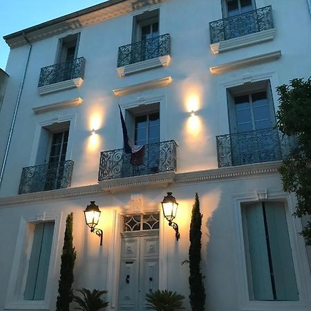 Lazare Maison De Maitre , Appartements De Standing Avec Parking Privatif A Seulement 7 Minutes A Pied Du Centre Historique De بزييه المظهر الخارجي الصورة