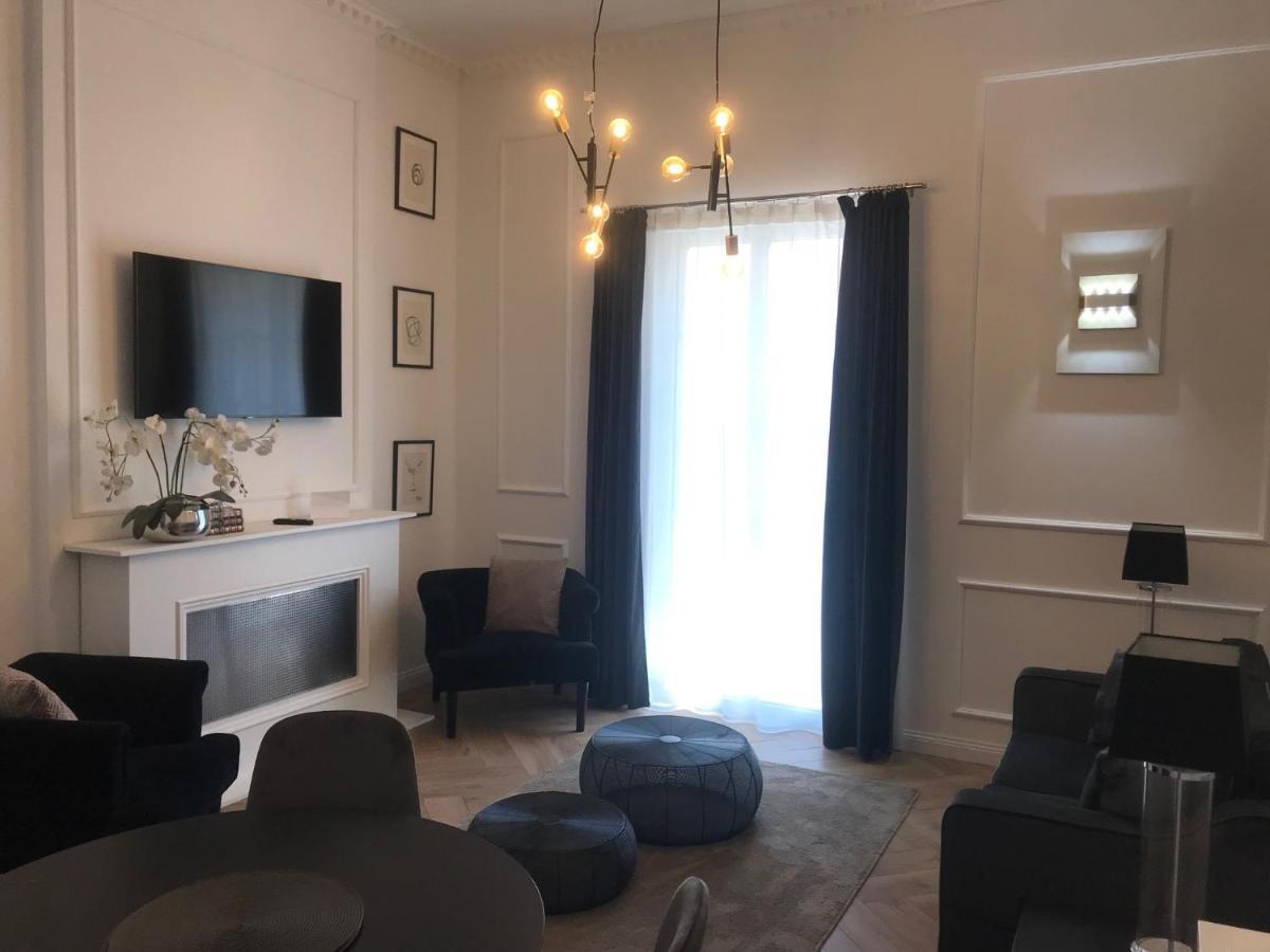 Lazare Maison De Maitre , Appartements De Standing Avec Parking Privatif A Seulement 7 Minutes A Pied Du Centre Historique De بزييه المظهر الخارجي الصورة